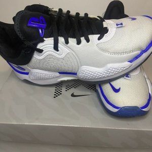 Size 5 - Nike PG 5 x PlayStation 5 White Nike Men’s